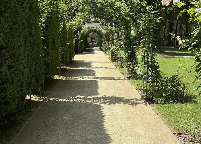 Confort Et écrin De Verdure !